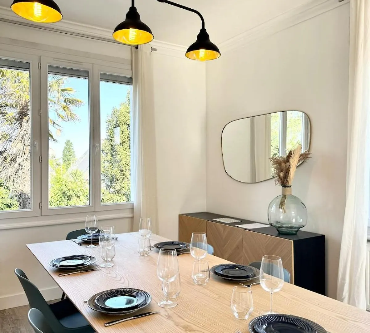 Spacieuse Maison Renovee Avec Gout - Tout A Pied Larmor-Plage 0*,  Frankrike